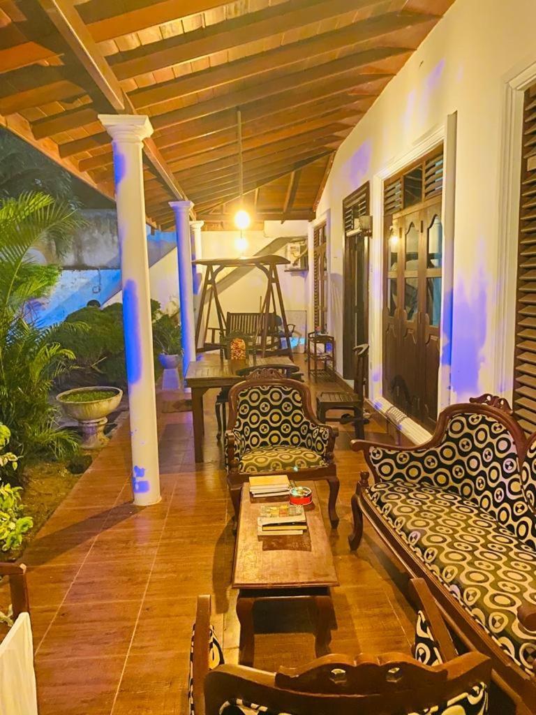 Akash Villa Talaramba エクステリア 写真