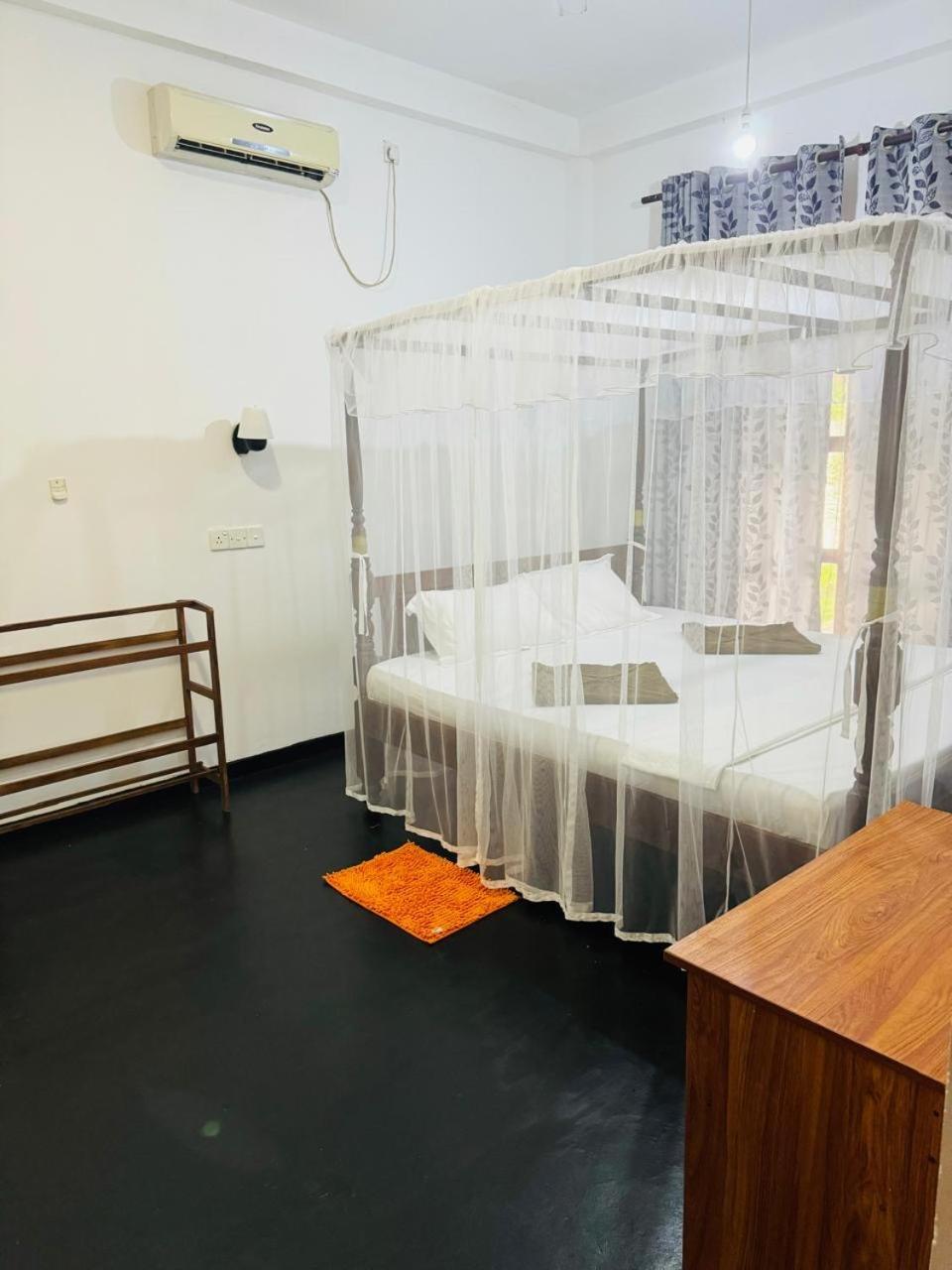 Akash Villa Talaramba エクステリア 写真